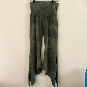 Calico Alchemy Açacia Capri